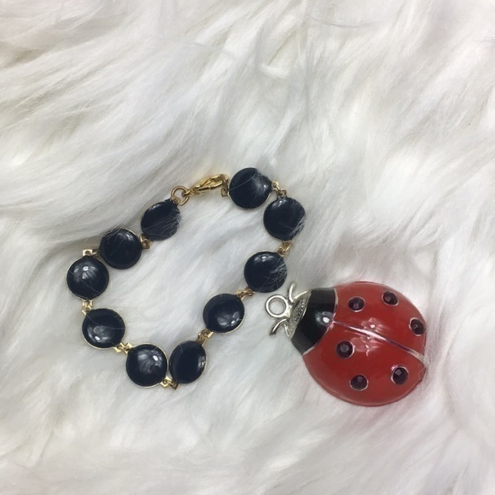 Navy and gold, 8” classy bracelet, EUC.